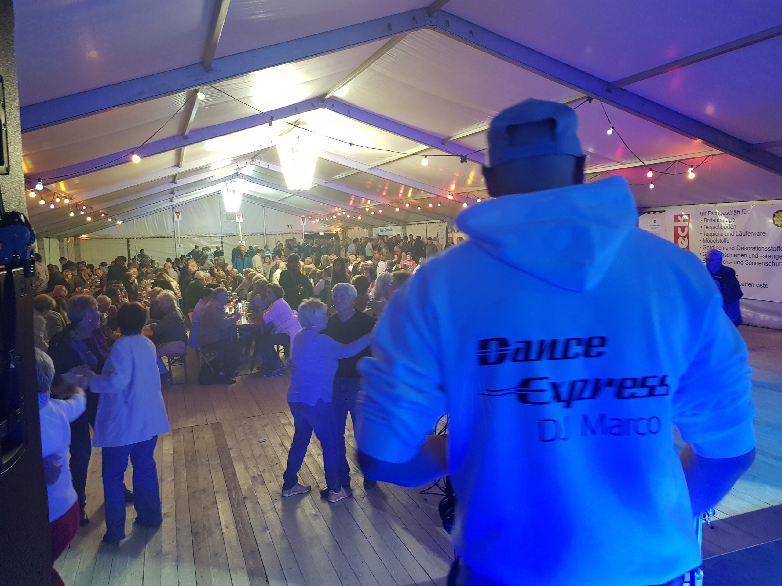 HUTZN BEATZ mit Dance Express (DJ Marco)